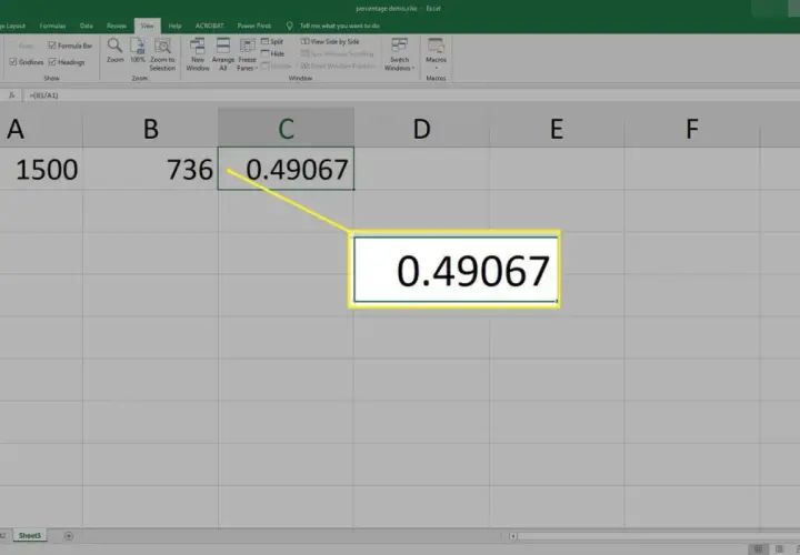 Arkusz kalkulacyjny Excel z liczbami 1500 i 736 oraz wynikiem 0.49067.