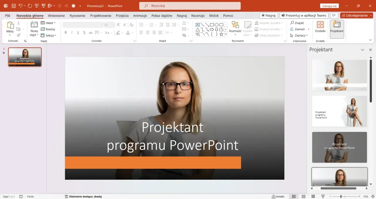 Widok prezentera PowerPoint z kobietą w okularach na pierwszym slajdzie. Panel